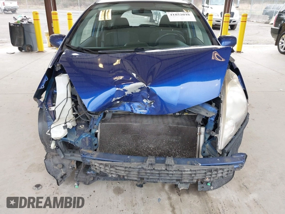 2009 Honda Fit Sport with VIN JHMGE88459C001743, listed as a IAAI auction lot 41852048 with 128,225 mi miles. Bid and sale history available at carsss.com. Image 6.