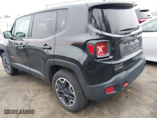 2015 Jeep Renegade Trailhawk with VIN ZACCJBCT0FPC45038, listed as a IAAI auction lot 41796152 with NaN miles. Bid and sale history available at carsss.com. Image 3.