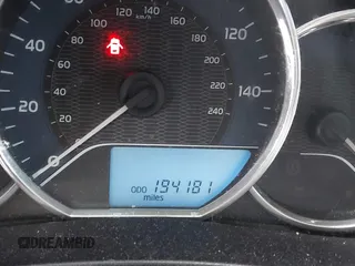 2015 Toyota Corolla L z VIN 2T1BURHE7FC271928, wystawiony jako IAAI lot #41923202 z przebiegiem 194 181 mil mil oraz . Historia ofert i sprzedaży dostępna na DreamBid. Obrazek 16.