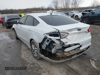 2013 Ford Fusion SE with VIN 3FA6P0H74DR114053, listed as a IAAI auction lot 41510376 with 204,664 mi miles and . Bid and sale history available at carsss.com. Image 3.