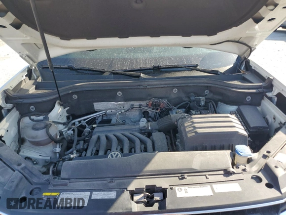 2019 Volkswagen Atlas SEL R-Line with VIN 1V2RR2CA5KC514018, listed as a Copart auction lot 49083155 with 97,812 mi miles and Salvage title. Bid and sale history available at DreamBid. Image 13.