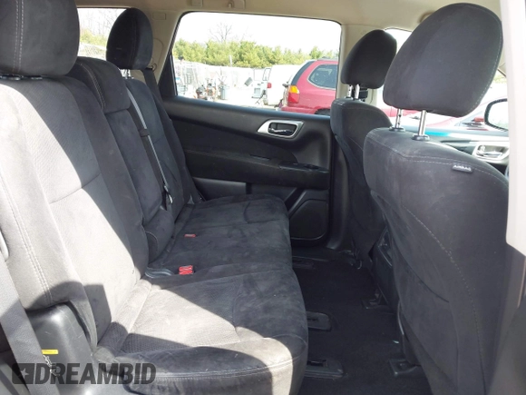 2014 Nissan Pathfinder SV with VIN 5N1AR2MM4EC660823, listed as a IAAI auction lot 41932472 with 167,787 mi miles. Bid and sale history available at carsss.com. Image 8.
