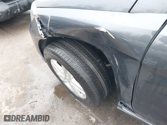 2015 Mercedes-Benz GL-Class GL 450 with VIN 4JGDF6EE7FA516507, listed as a IAAI auction lot 41543310 with 186,164 mi miles. Bid and sale history available at carsss.com. Image 17.