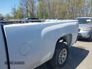 2008 Chevrolet Silverado 1500 Work Truck with VIN 1GCEC14X58Z191111, listed as a IAAI auction lot 42063933 with 198,756 mi miles. Bid and sale history available at carsss.com. Image 6.