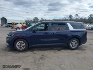 2024 Kia Carnival LX with VIN KNDNB4H3XR6382747, listed as a IAAI auction lot 41672196 with 40,045 mi miles. Bid and sale history available at carsss.com. Image 14.