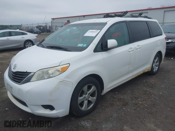 2012 Toyota Sienna LE AAS with VIN 5TDKK3DC0CS232950, listed as a IAAI auction lot 41988953 with 315,165 mi miles. Bid and sale history available at carsss.com. Image 17.