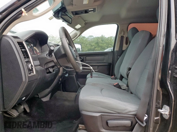 2013 Ram 1500 Express z VIN 1C6RR6KT3DS716416, wystawiony jako Copart lot #58941665 z przebiegiem 146 902 mil mil oraz Szkoda całkowita • Salvage title. Historia ofert i sprzedaży dostępna na DreamBid. Obrazek 7.