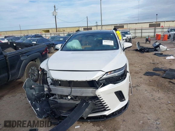 2023 Lexus RX 350 с VIN 2T2BAMBA3PC011153, выставлен на аукционе IAAI как лот 41025038 с пробегом 16 404 миль миль и . История ставок и продаж доступна на DreamBid. Изображение 12.