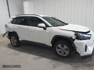 2022 Toyota RAV4 XLE with VIN 2T3P1RFV8NW286279, listed as a IAAI auction lot 41672654 with 56,984 mi miles. Bid and sale history available at carsss.com. Image 13.