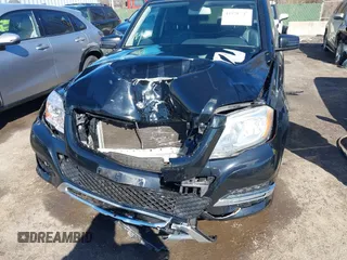 2013 Mercedes-Benz GLK with VIN WDCGG8JBXDG123692, listed as a IAAI auction lot 41578447 with 210,487 mi miles. Bid and sale history available at carsss.com. Image 6.