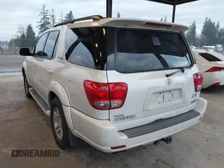 2005 Toyota Sequoia Limited with VIN 5TDZT38A25S263835, listed as a IAAI auction lot 41412563 with 284,551 mi miles and . Bid and sale history available at DreamBid. Image 3.
