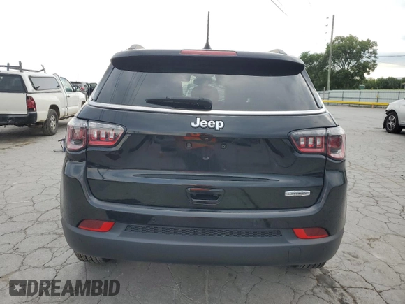 2020 Jeep Compass Latitude z VIN 3C4NJCBBXLT257063, wystawiony jako Copart lot #62596405 z przebiegiem 52 686 mil mil oraz Szkoda całkowita • Salvage title. Historia ofert i sprzedaży dostępna na DreamBid. Obrazek 6.