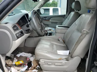 2012 Chevrolet Suburban LT с VIN 1GNSCJE01CR214873, выставлен на аукционе Copart как лот 58316385 с пробегом 266 398 миль миль и Списание • Salvage title. История ставок и продаж доступна на DreamBid. Изображение 7.