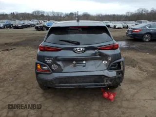 2020 Hyundai Kona SE with VIN KM8K12AAXLU467704, listed as a Copart auction lot 46981715 with 0 mi miles and Salvage Title. Bid and sale history available at carsss.com. Image 6.