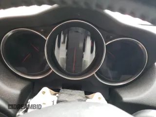2006 Mazda RX-8 z VIN JM1FE173760201484, wystawiony jako Copart lot #54980355 z przebiegiem Nie podano mil oraz Tytuł czysty. Historia ofert i sprzedaży dostępna na DreamBid. Obrazek 9.