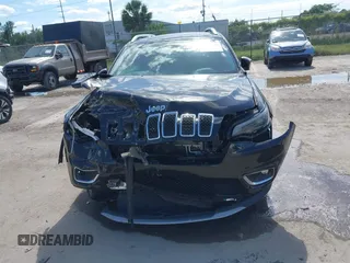 2019 Jeep Cherokee Limited with VIN 1C4PJLDB2KD387798, listed as a IAAI auction lot 39462992 with 20,173 mi miles and . Bid and sale history available at DreamBid. Image 12.