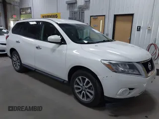 2014 Nissan Pathfinder SV z VIN 5N1AR2MM9EC711524, wystawiony jako IAAI lot #42163897 z przebiegiem 132 718 mil mil oraz . Historia ofert i sprzedaży dostępna na DreamBid. Obrazek 1.