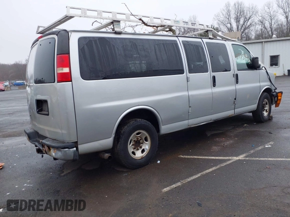 2014 Chevrolet Express Passenger LT z VIN 1GAZG1FG4E1123310, wystawiony jako IAAI lot #41775930 z przebiegiem 199 807 mil mil oraz . Historia ofert i sprzedaży dostępna na DreamBid. Obrazek 4.