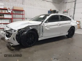 2016 BMW 4 Series 435i xDrive с VIN WBA4B3C55GG528927, выставлен на аукционе IAAI как лот 40683095 с пробегом 105 611 миль миль и . История ставок и продаж доступна на DreamBid. Изображение 20.