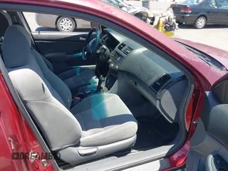 2003 Honda Accord LX with VIN 1HGCM66393A069288, listed as a IAAI auction lot 42486831 with 289,450 mi miles and . Bid and sale history available at DreamBid. Image 5.