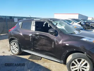 2014 Nissan Juke S with VIN JN8AF5MR5ET361114, listed as a IAAI auction lot 41688371 with 1 mi miles. Bid and sale history available at carsss.com. Image 6.