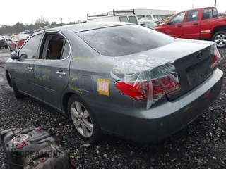 2005 Lexus ES 330 with VIN JTHBA30G355117746, listed as a IAAI auction lot 41963607 with Not Provided miles. Bid and sale history available at carsss.com. Image 3.