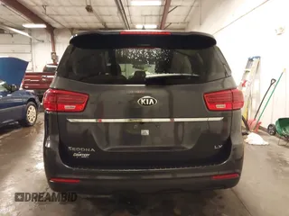 2020 Kia Sedona LX with VIN KNDMB5C17L6581477, listed as a IAAI auction lot 41705127 with 40,979 mi miles. Bid and sale history available at carsss.com. Image 17.