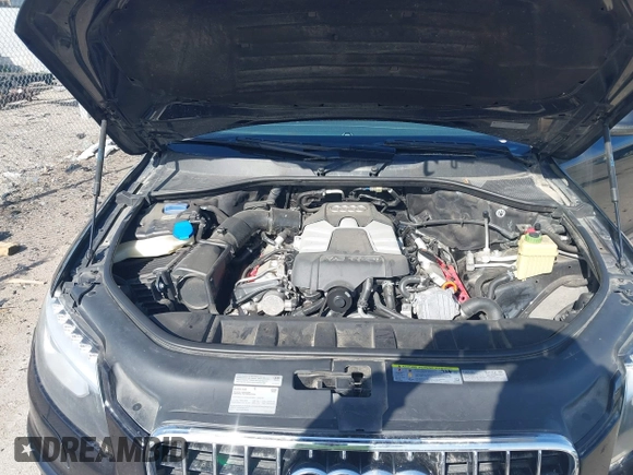 2013 Audi Q7 3.0T S line Prestige with VIN WA1DGAFE4DD012781, listed as a IAAI auction lot 42018030 with 144,986 mi miles. Bid and sale history available at carsss.com. Image 10.