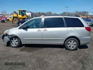 2005 Toyota Sienna CE with VIN 5TDZA23C95S380868, listed as a IAAI auction lot 41922419 with 218,513 mi miles and . Bid and sale history available at DreamBid. Image 14.