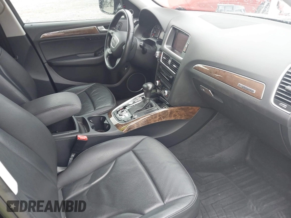 2016 Audi Q5 Premium Plus z VIN WA1L2AFP4GA132582, wystawiony jako IAAI lot #42362317 z przebiegiem 113 092 mil mil oraz . Historia ofert i sprzedaży dostępna na DreamBid. Obrazek 5.