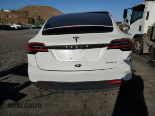 2021 Tesla Model X Long Range Plus with VIN 5YJXCBE22MF311576, listed as a Copart auction lot 68583984 with 83,137 mi miles and Salvage Title. Bid and sale history available at carsss.com. Image 6.