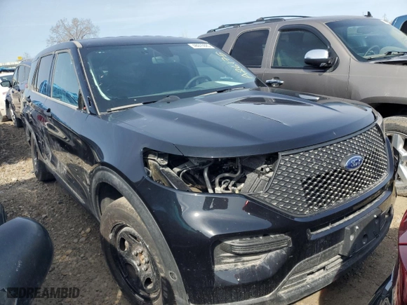 2024 Ford Police Interceptor Utility with VIN 1FM5K8AB0RGA26175, listed as a Copart auction lot 48976925 with 11,663 mi miles and Salvage Title. Bid and sale history available at carsss.com. Image 4.