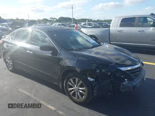 2015 Nissan Altima 2.5 z VIN 1N4AL3AP3FC139884, wystawiony jako IAAI lot #42210399 z przebiegiem 165 933 mil mil oraz . Historia ofert i sprzedaży dostępna na DreamBid. Obrazek 1.