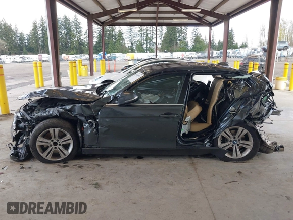 2017 BMW 3 Series 330e iPerformance with VIN WBA8E1C36HA156286, listed as a IAAI auction lot 41939997 with Not Provided miles. Bid and sale history available at carsss.com. Image 13.