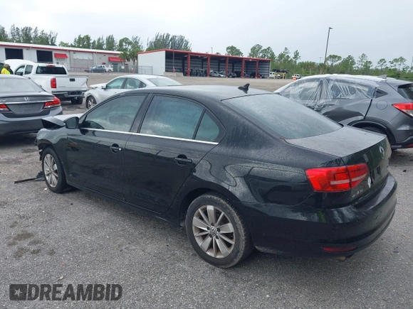 2015 Volkswagen Jetta SE with VIN 3VWD17AJ7FM276323, listed as a IAAI auction lot 40772955 with 135,593 mi miles and . Bid and sale history available at DreamBid. Image 3.