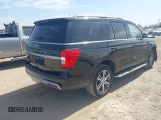 2022 Ford Expedition XLT with VIN 1FMJU1HT1NEA48965, listed as a IAAI auction lot 41792241 with 36,488 mi miles. Bid and sale history available at carsss.com. Image 4.