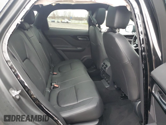 2019 Jaguar F-Pace 25t Premium z VIN SADCJ2FXXKA367127, wystawiony jako Copart lot #51574245 z przebiegiem 45 868 mil mil oraz Szkoda całkowita • Salvage title. Historia ofert i sprzedaży dostępna na DreamBid. Obrazek 11.