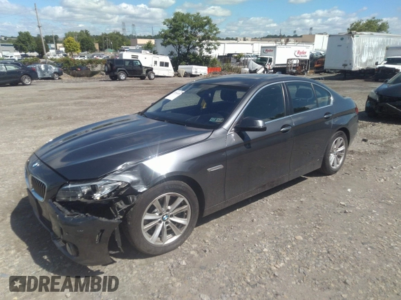 2015 BMW 5 Series 528i xDrive with VIN WBA5A7C55FD628489, listed as a IAAI auction lot 39752634 with 74,792 mi miles and . Bid and sale history available at carsss.com. Image 2.