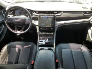 2023 Jeep Grand Cherokee Limited z VIN 1C4RJKBG6P8750766, wystawiony jako Copart lot #55842705 z przebiegiem 49 745 mil mil oraz Szkoda całkowita • Salvage title. Historia ofert i sprzedaży dostępna na DreamBid. Obrazek 8.