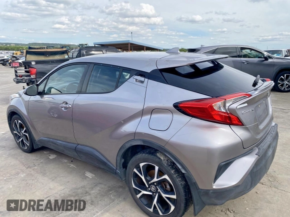 2018 Toyota C-HR XLE с VIN NMTKHMBX9JR015838, выставлен на аукционе Copart как лот 52732255 с пробегом 71 646 миль миль и Чистый • Clean title. История ставок и продаж доступна на DreamBid. Изображение 2.