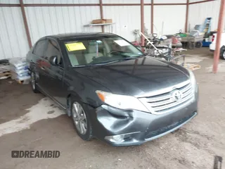 2011 Toyota Avalon with VIN 4T1BK3DB7BU375519, listed as a IAAI auction lot 42103462 with 189,472 mi miles and . Bid and sale history available at carsss.com. Image 1.