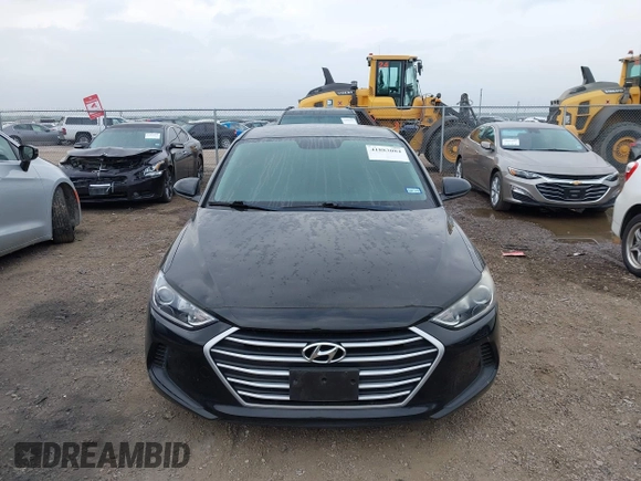 2018 Hyundai Elantra SEL z VIN KMHD84LF2JU492179, wystawiony jako IAAI lot #41883084 z przebiegiem 39 642 mil mil oraz . Historia ofert i sprzedaży dostępna na DreamBid. Obrazek 12.