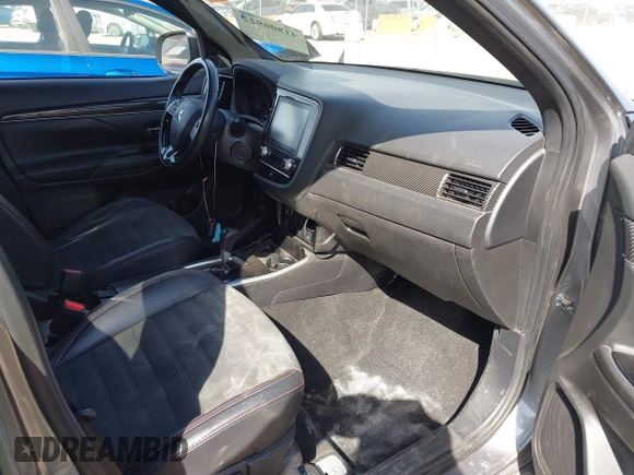 2020 Mitsubishi Outlander SE with VIN JA4AD3A34LZ036626, listed as a IAAI auction lot 41806922 with 100,414 mi miles and . Bid and sale history available at DreamBid. Image 5.