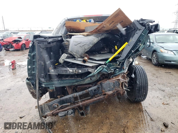 2002 Chevrolet Avalanche with VIN 3GNEK13T72G309949, listed as a Copart auction lot 49253894 with 196,009 mi miles and Salvage Title. Bid and sale history available at DreamBid. Image 6.