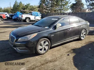 2016 Hyundai Sonata Hybrid Limited with VIN KMHE34L17GA027088, listed as a Copart auction lot 77299983 with 185,569 mi miles. Bid and sale history available at carsss.com. Image 1.