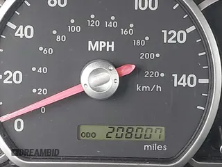 2005 Mitsubishi Endeavor LS with VIN 4A4MM21S65E020791, listed as a IAAI auction lot 41844348 with 208,007 mi miles. Bid and sale history available at carsss.com. Image 16.