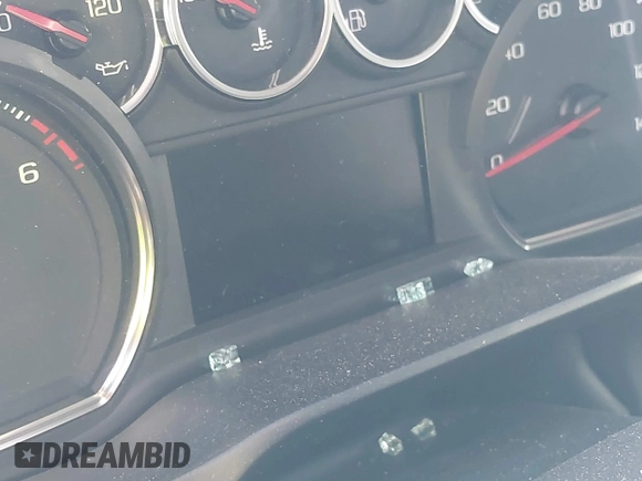 2020 Chevrolet Silverado 1500 RST with VIN 3GCPWDED8LG425742, listed as a IAAI auction lot 40720738 with Not Provided miles and . Bid and sale history available at DreamBid. Image 15.