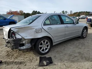 2007 Mercedes-Benz C 350 Sport z VIN WDBRF56H57F903587, wystawiony jako Copart lot #82340594 z przebiegiem 164 125 mil mil oraz Szkoda całkowita • Salvage title. Historia ofert i sprzedaży dostępna na DreamBid. Obrazek 3.