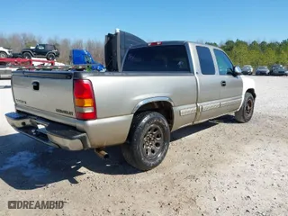 2001 Chevrolet Silverado 1500 LS with VIN 2GCEC19T311291874, listed as a IAAI auction lot 41779794 with 444,086 mi miles. Bid and sale history available at carsss.com. Image 4.