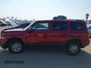 2016 Jeep Patriot Sport with VIN 1C4NJPBA4GD670087, listed as a IAAI auction lot 42141021 with 107,888 mi miles. Bid and sale history available at carsss.com. Image 14.